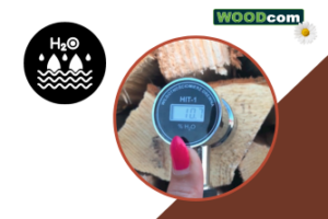 Différents degrés de séchage du bois de chauffage